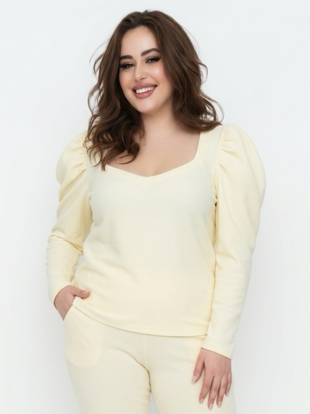Nine West SZ L off white ribbed top w/slightly exaggerated sleeves, bust 41”-50”